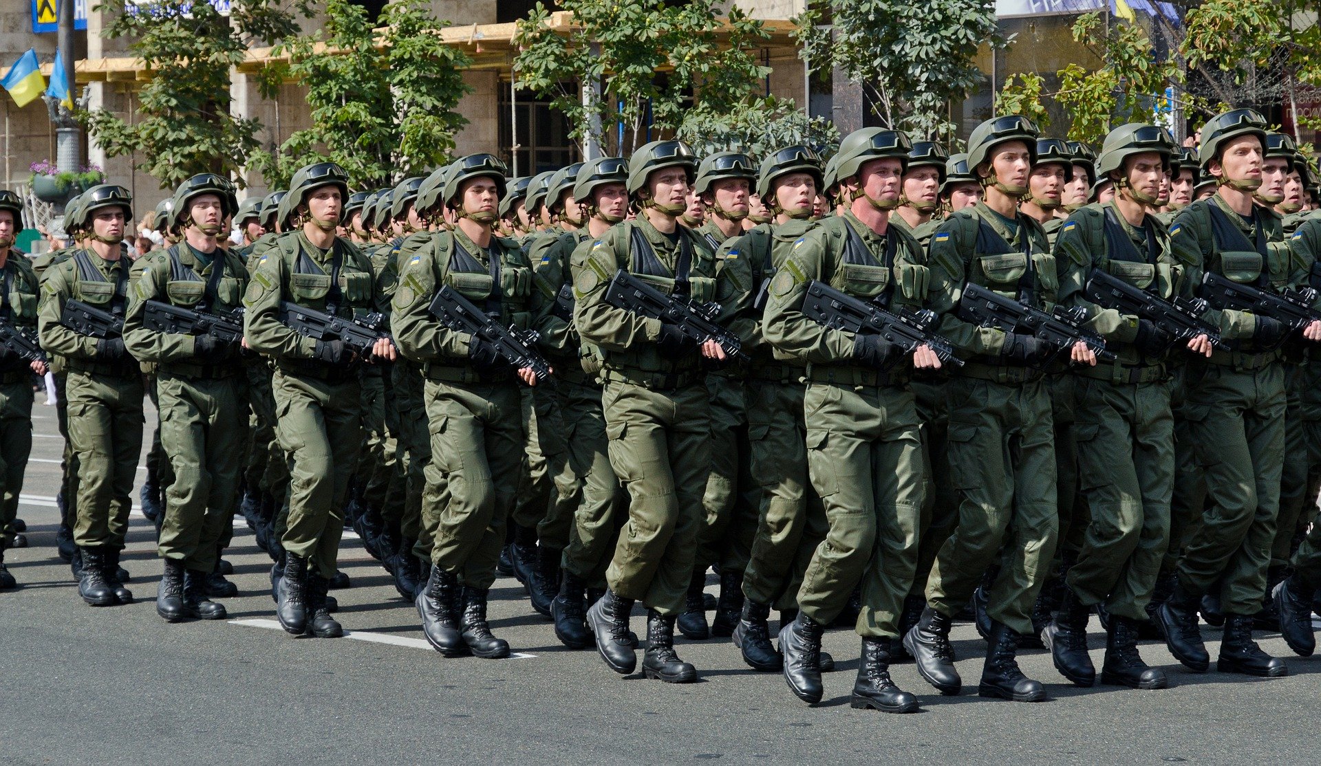 Esta imagen tiene un atributo alt vacío;  su nombre de archivo es marching-g9415e9e86_1920.jpg