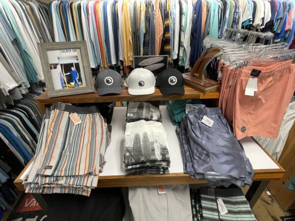 Marca propia de Nomad Surf Shop para hombre. 