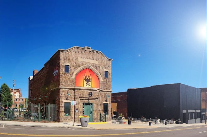 Phoenix Brewing Company está ubicada en 131 N. Diamond St. en Mansfield.