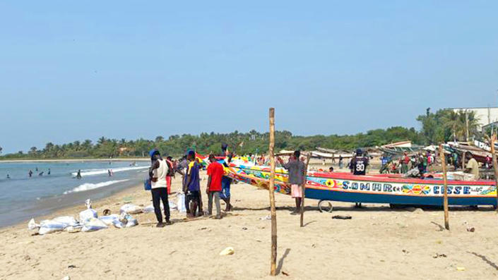 Pescadores en Gunjur, Gambia