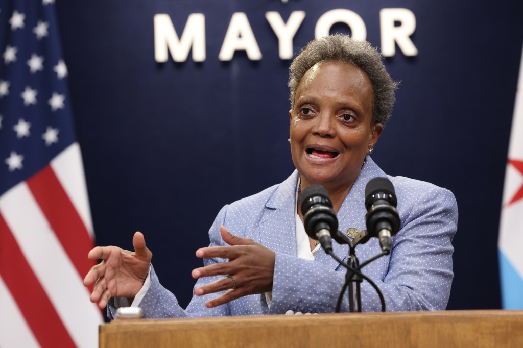 La ex alcaldesa Lori Lightfoot se encuentra entre los raros titulares en ser derrotados para el segundo mandato.  La alta delincuencia fue una preocupación clave de los votantes durante la campaña.