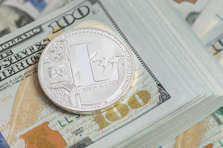 Litecoin se encuentra en un paquete de dólares estadounidenses