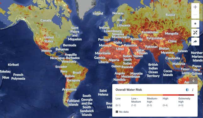 Un mapa de la herramienta Aqueduct del World Resource Institute muestra los riesgos del agua en diferentes continentes