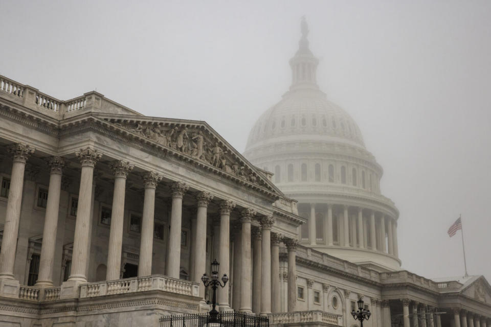 La cúpula del Capitolio de los Estados Unidos detrás de la Cámara de Representantes de los Estados Unidos.  |  Las elecciones de mitad de período en EE. UU. pueden significar más progreso en la regulación de la industria de las criptomonedas