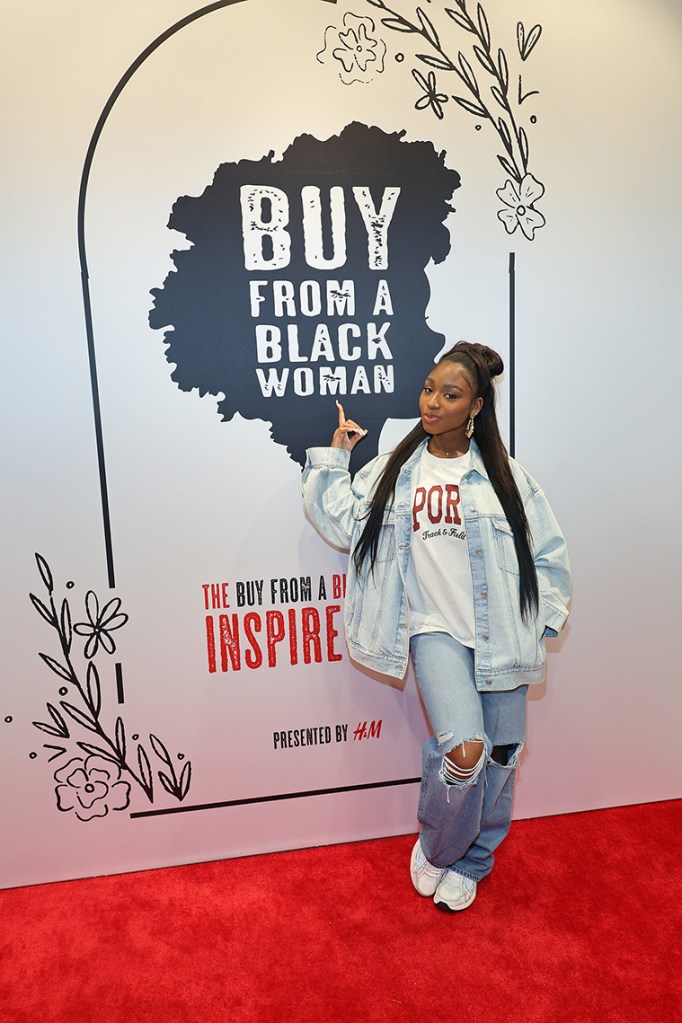 Normani en la gira Buy From A Black Woman Inspire Tour de H&M el 22 de julio en Los Ángeles.