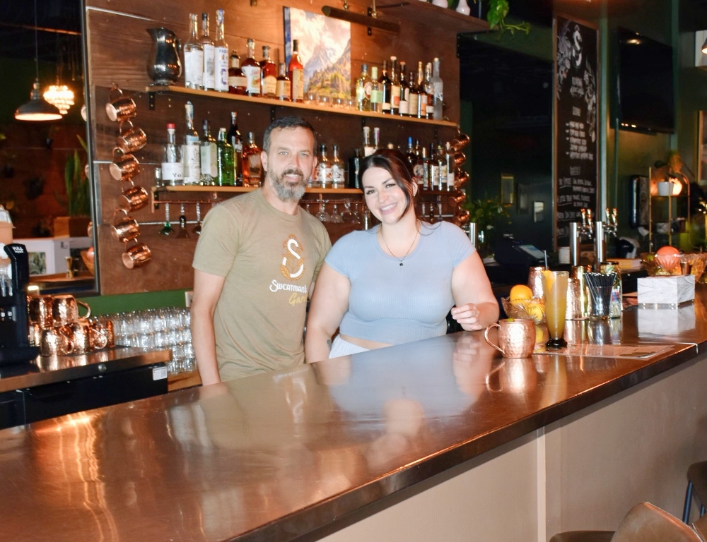 Danielle Sweatman y su esposo Brent abrieron Sweatman's Garden, un salón de refrescos y fondue en 90 Folly Road Blvd.  en el centro comercial South Windermere.  (Foto/Proporcionada)