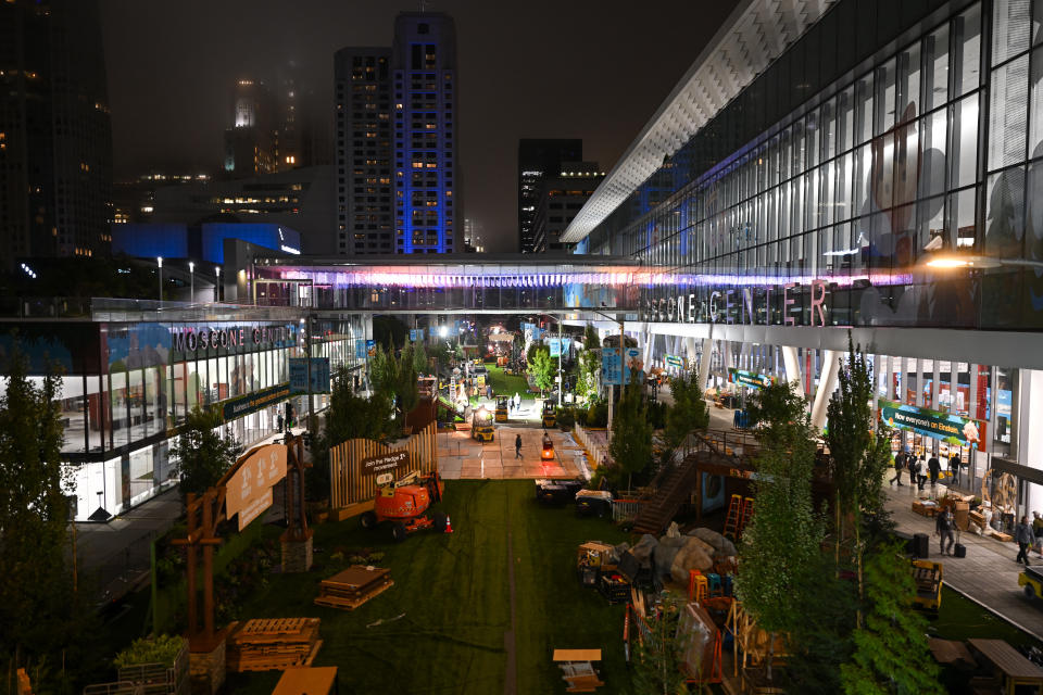 SAN FRANCISCO, CA - 9 DE SEPTIEMBRE: Moscone Center se ve en San Francisco, California, Estados Unidos el 9 de septiembre de 2023. La Conferencia anual Dreamforce de Salesforce se llevará a cabo el 11 de septiembre y se esperan 35.000 asistentes en Moscone Center en San Francisco.  (Foto de Tayfun Coskun/Agencia Anadolu vía Getty Images)