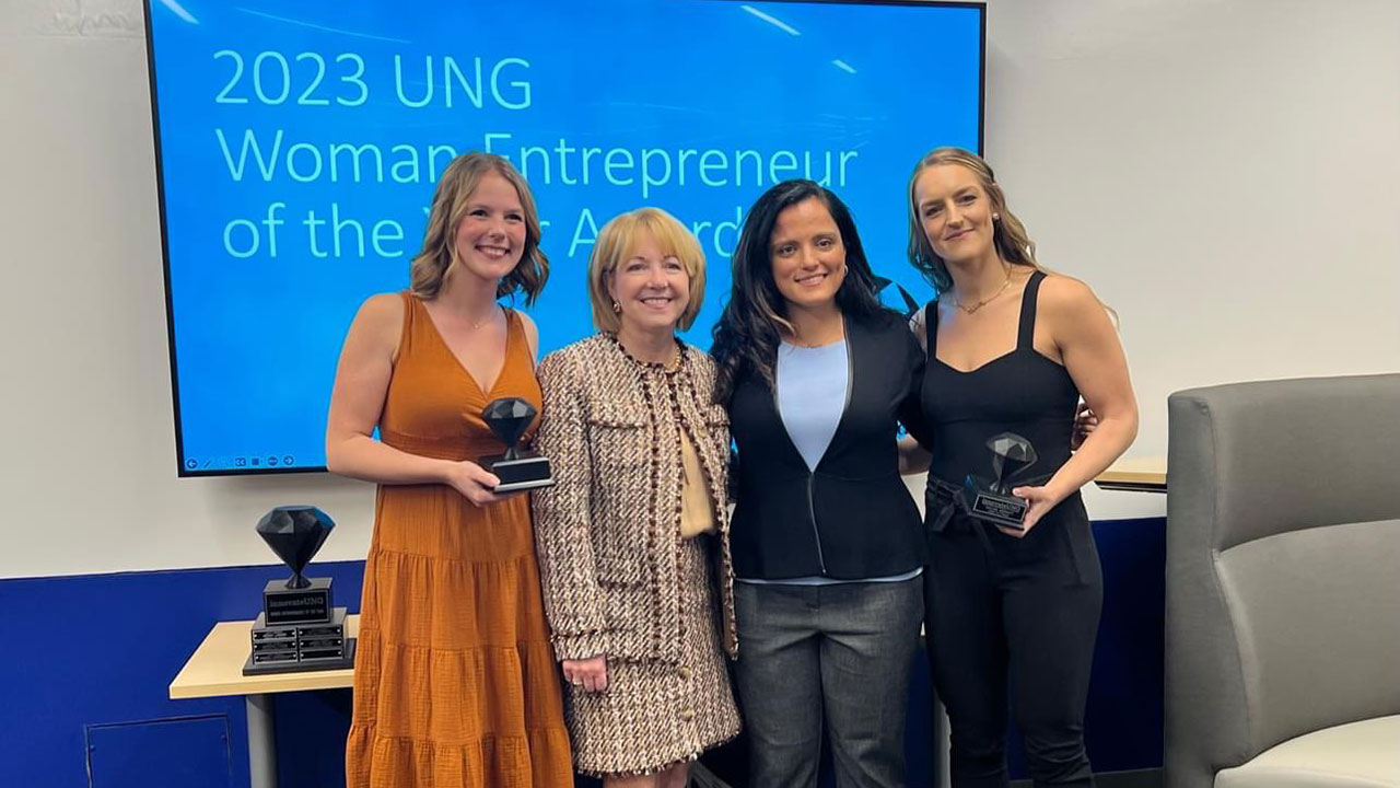 Dos mujeres premiadas por su emprendimiento