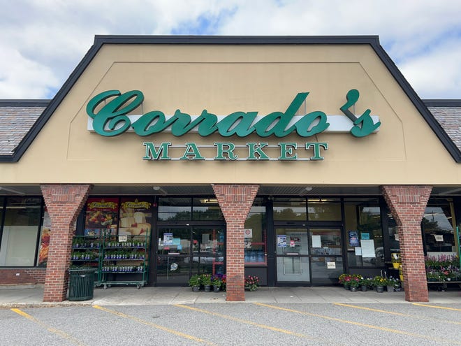 Fachada del centro comercial Corrado's Market en Point View en Berdan Avenue en Wayne.