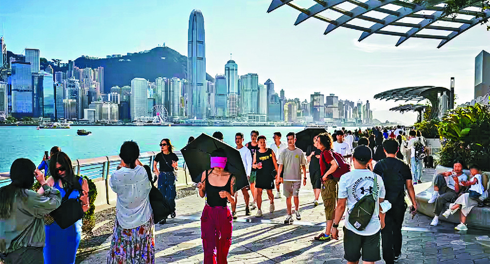 Hong Kong ha atraído a 30 family offices.  AP 