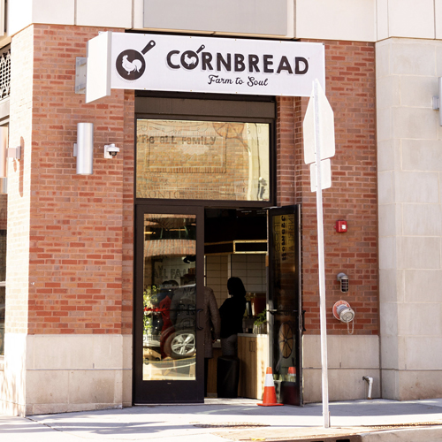 entrada a Cornbread en Montclair