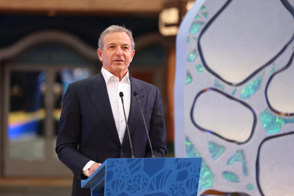 El director ejecutivo de Disney, Bob Iger, recientemente guió a la compañía a través de una batalla por poderes con el inversionista activista Nelson Peltz.  (Foto de VCG/VCG vía Getty Images)