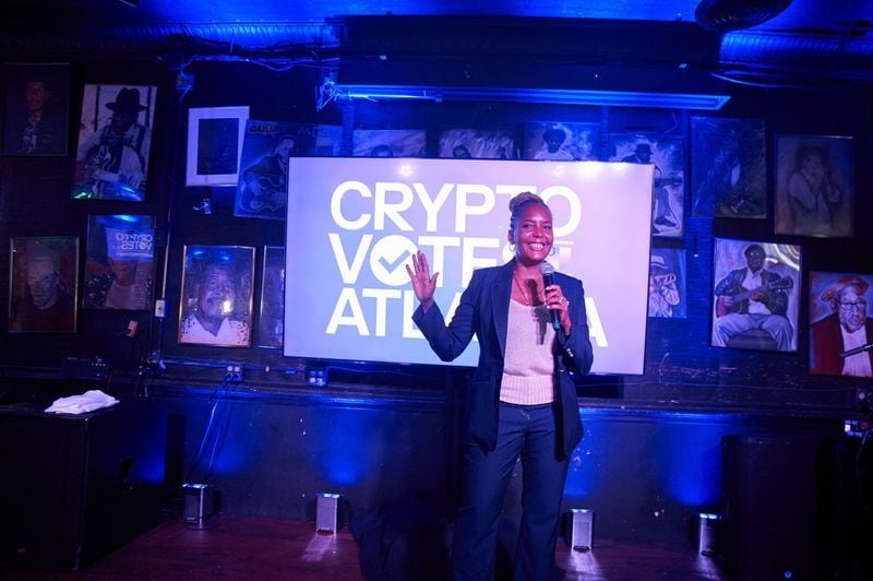 La ex alcaldesa de Atlanta, Keisha Lance Bottoms, habla en el evento Crypto Votes Atlanta el miércoles 26 de junio de 2024, en Atlanta.