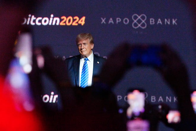 El expresidente Donald Trump se dirige a la conferencia Bitcoin2024 en el Music City Center en Nashville, Tennessee, el sábado 27 de julio de 2024.