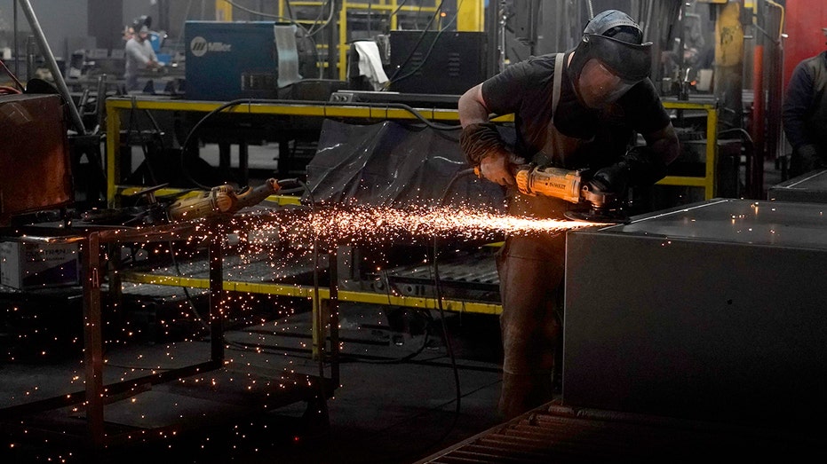 trabajador de fabricación