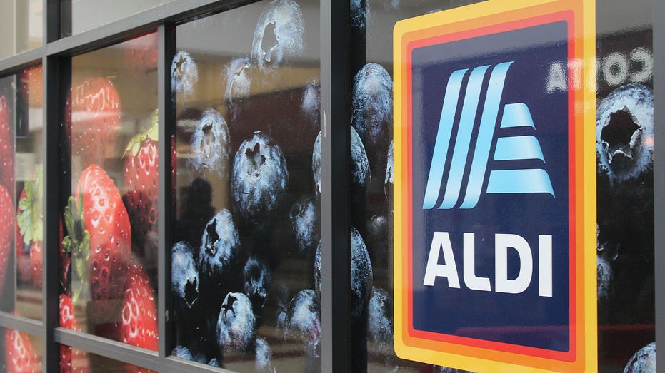 Exterior de la tienda de comestibles ALDI