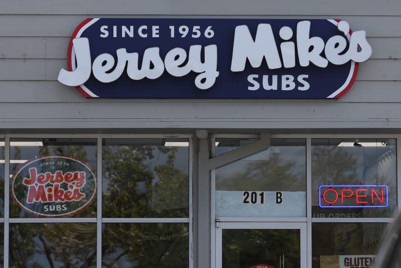 Una tienda de Jersey Mike's Subs el 5 de abril de 2024 en Petaluma, California. - Imagen: Justin Sullivan (Getty Images)