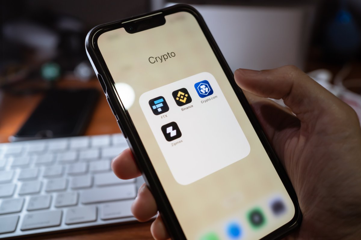 IPhone con aplicaciones criptográficas