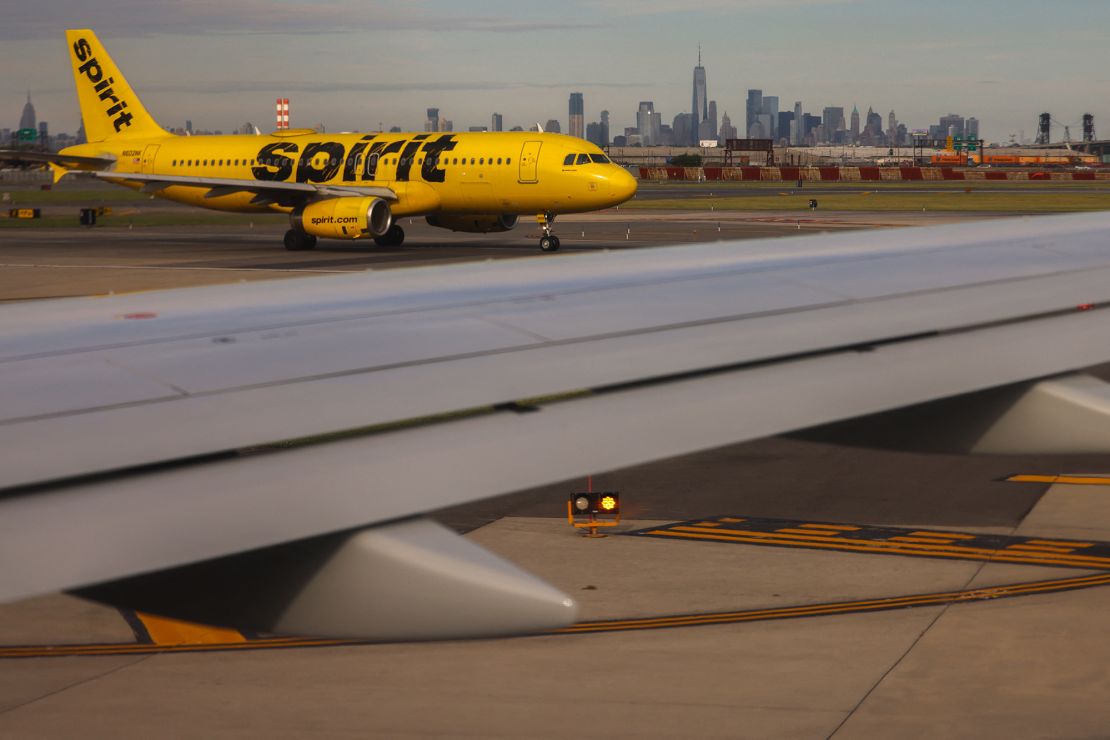 Spirit Airlines espera salir de la quiebra el próximo año.