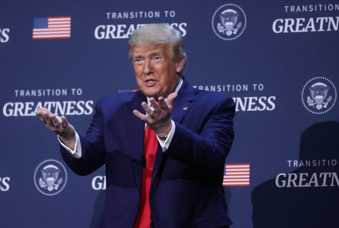 El presidente de los Estados Unidos, Donald Trump, habla durante una mesa redonda que incluye pequeñas empresas en el campus de Gateway Church en Dallas. REUTERS/Jonathan Ernst